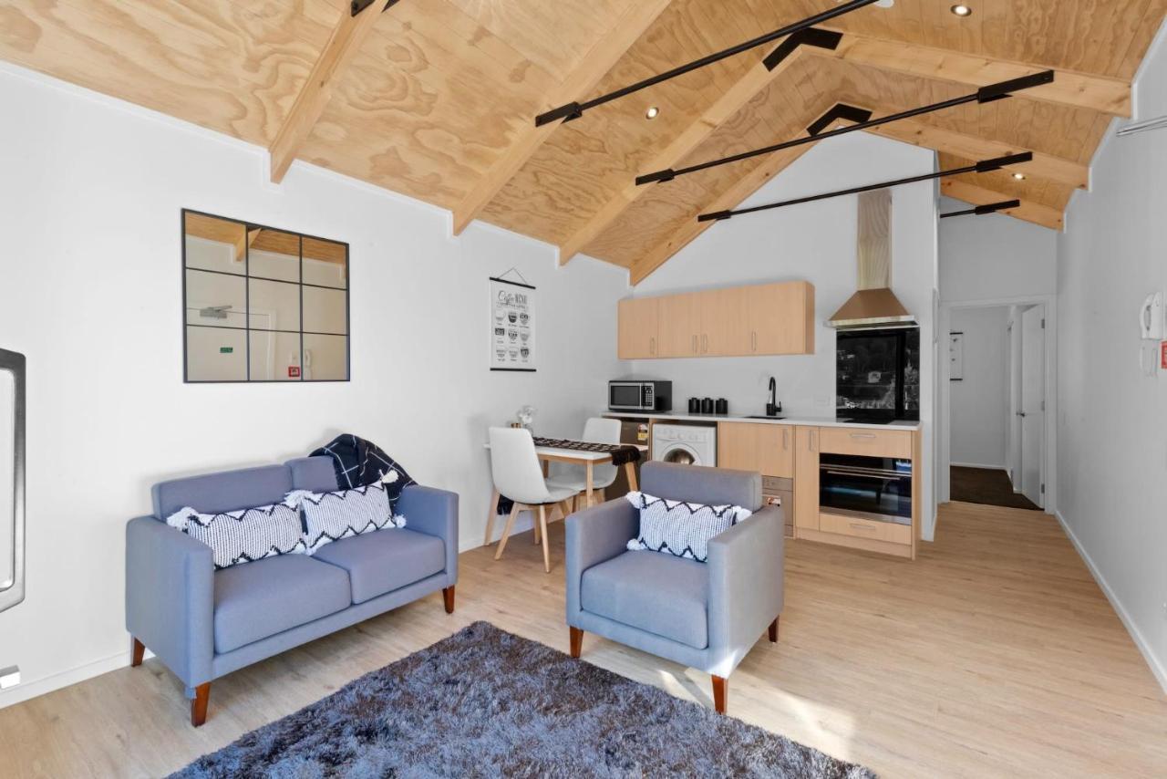 Alex Apt With Onsite Gym And Walk To Town ควีนส์ทาวน์ ภายนอก รูปภาพ